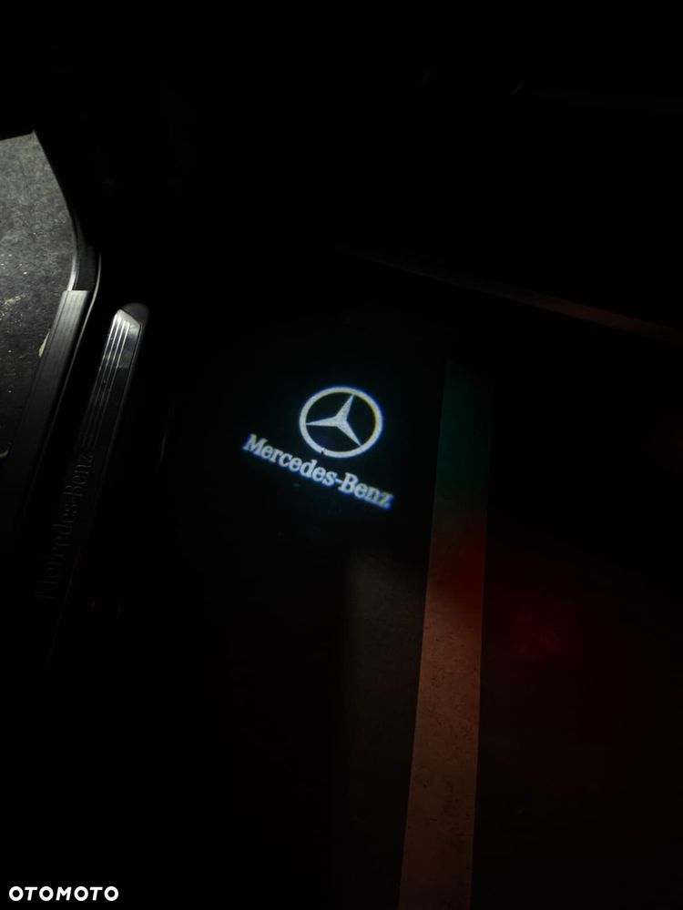 Mercedes-Benz Klasa E 250 CGI BlueEFFICIENCY Automatik Avantgarde - 37