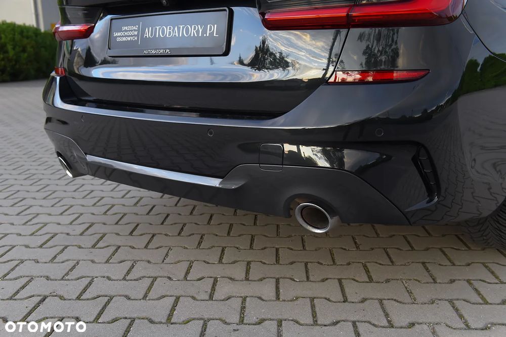 BMW Seria 3 320d xDrive Edition M Sport Shadow - 18