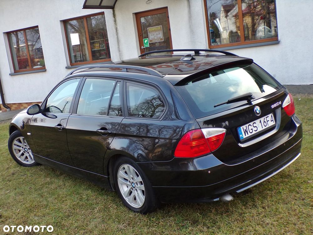 BMW Seria 3 320d DPF Efficient Dynamics Edition - 14