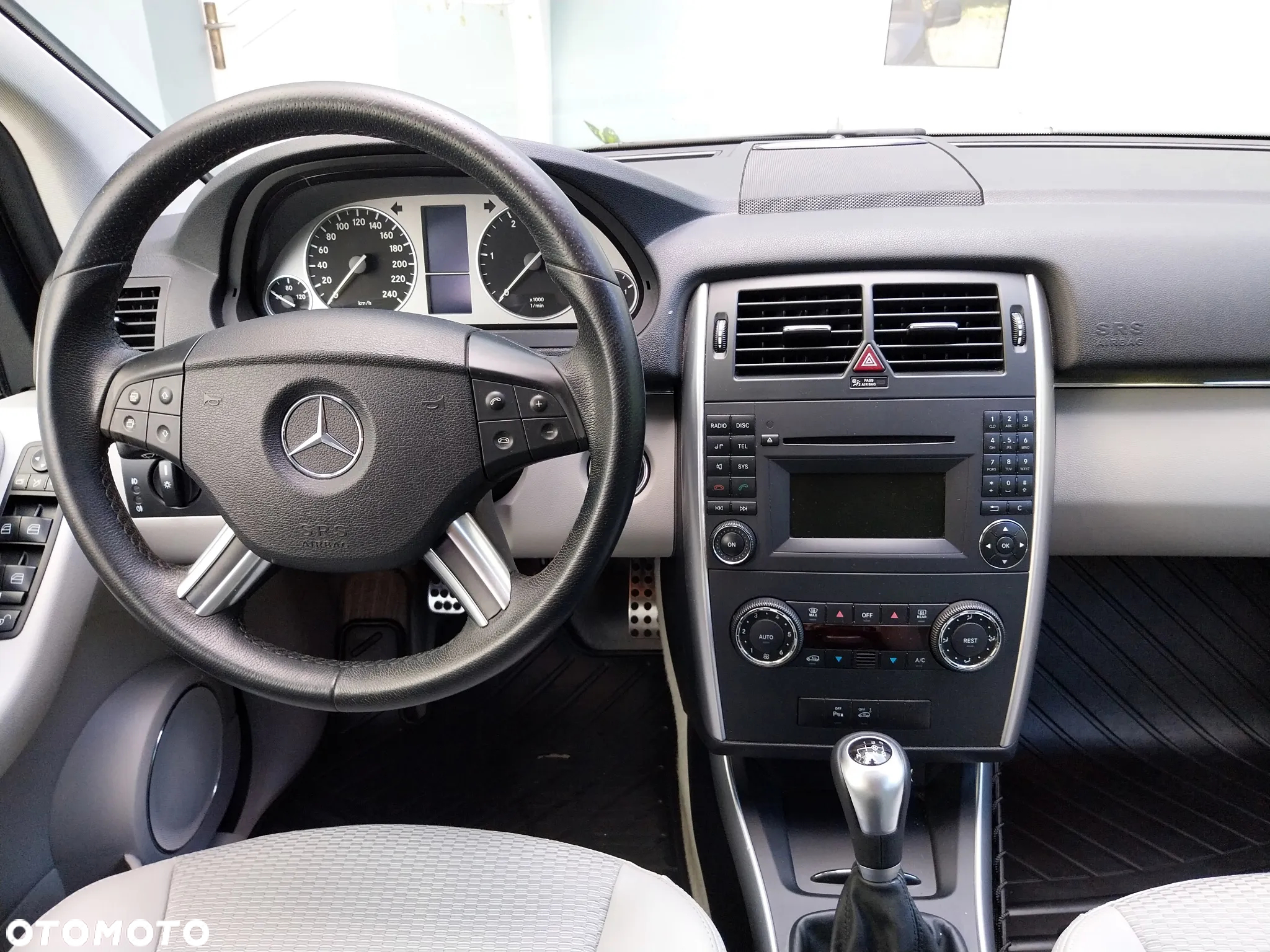 Mercedes-Benz Klasa B 180 CDI - 20