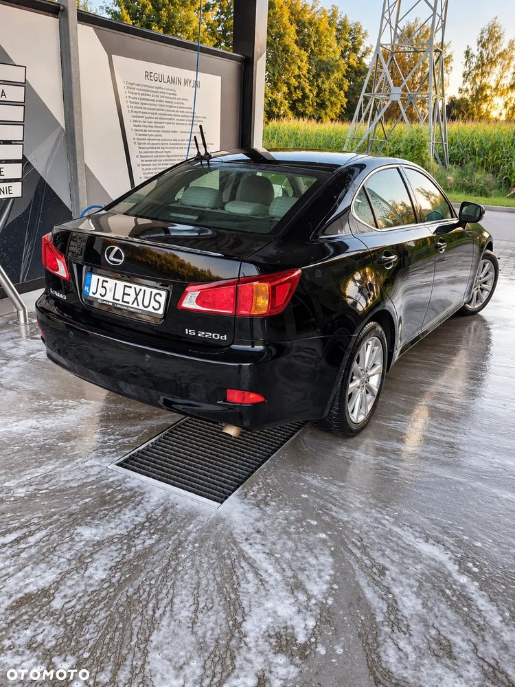 Lexus IS 220 D Prestige - 9