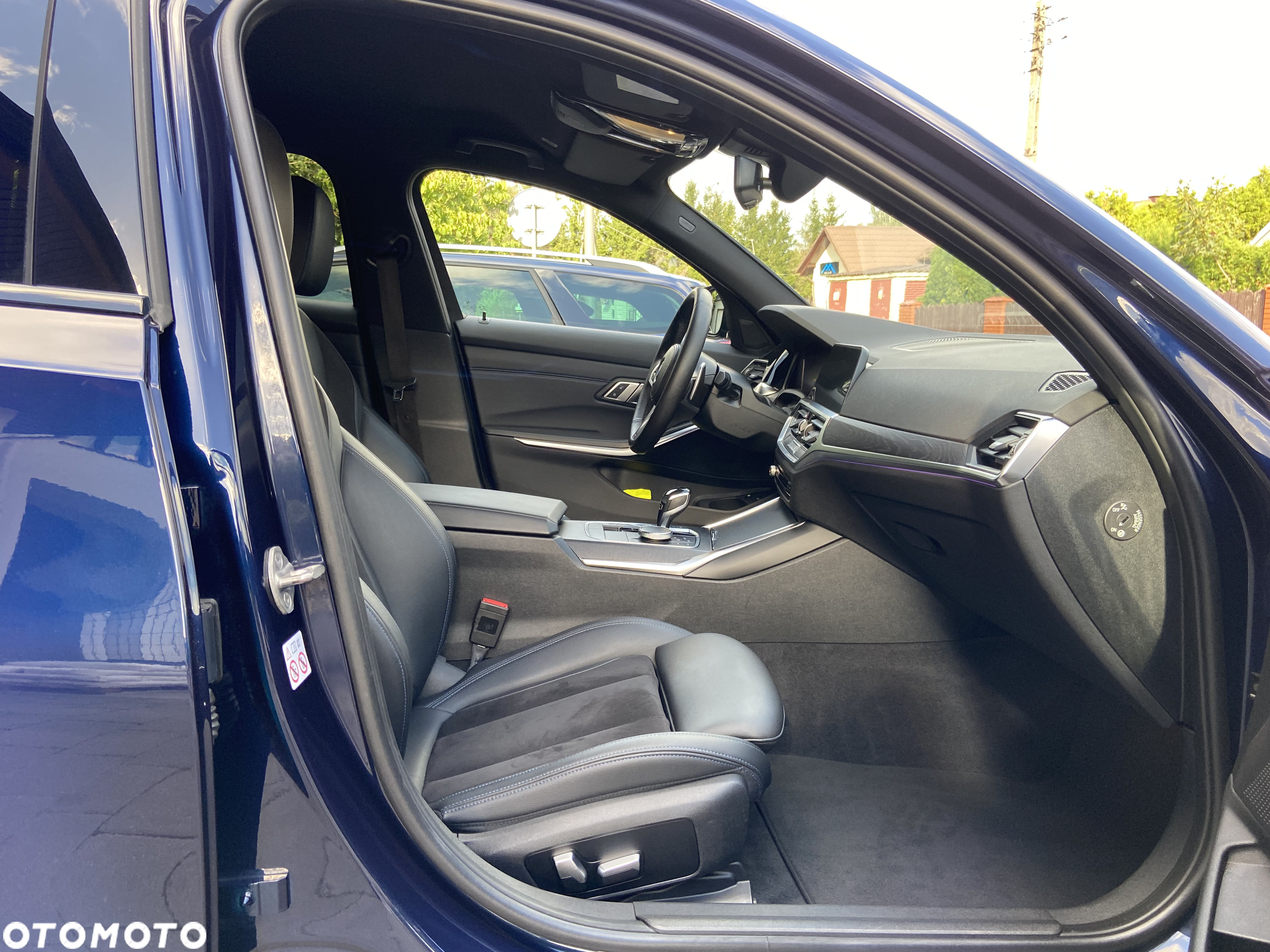BMW Seria 3 330e Touring M Sport - 8