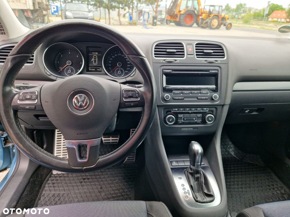 Volkswagen Golf 1.6 TDI DPF DSG Style - 18
