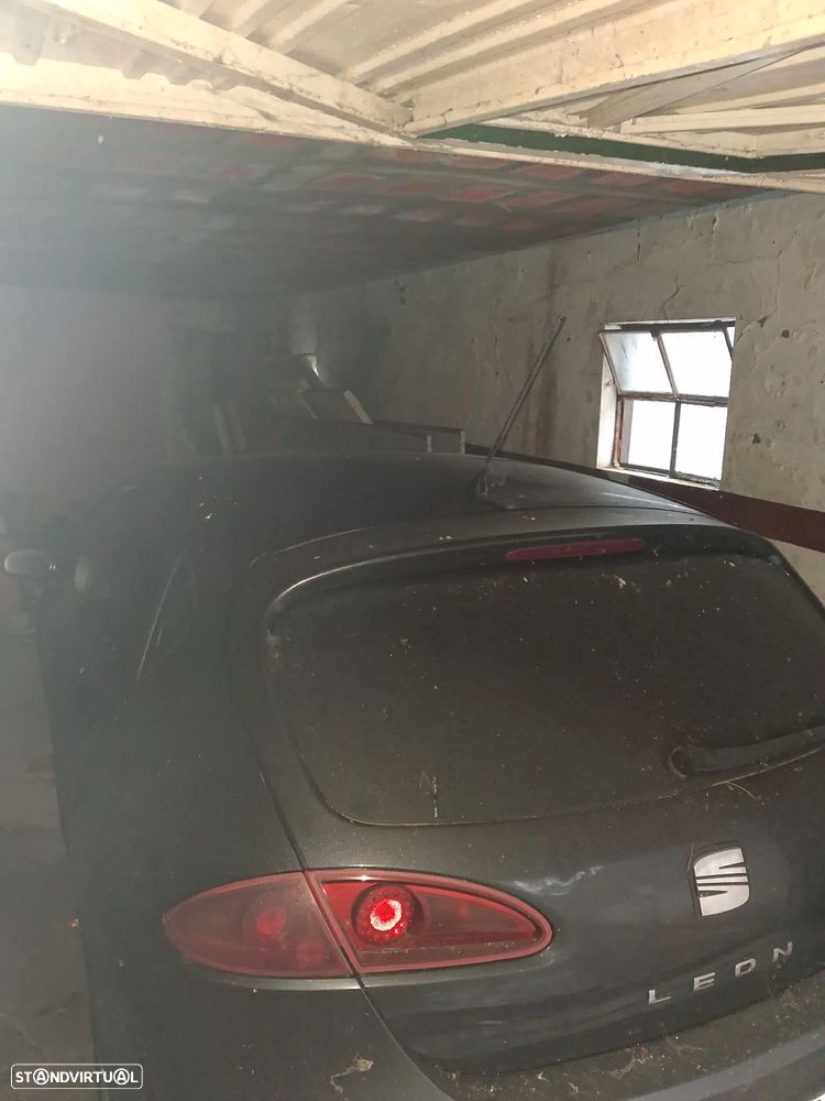 SEAT Leon 2.0 TDI Stylance DSG - 2