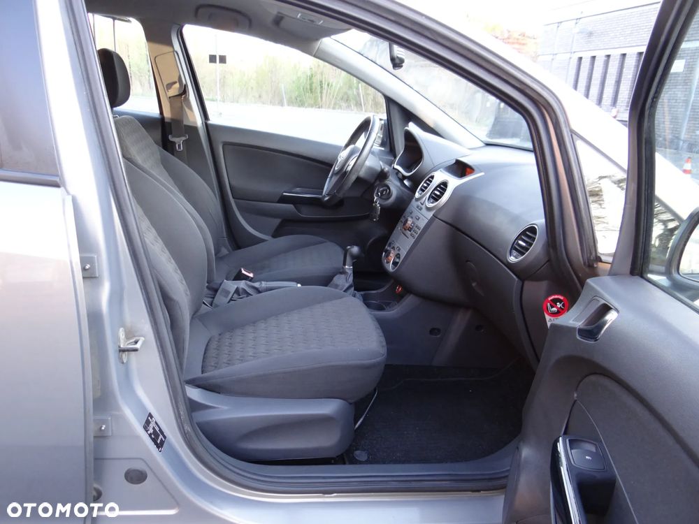 Opel Corsa 1.2 16V Enjoy - 16