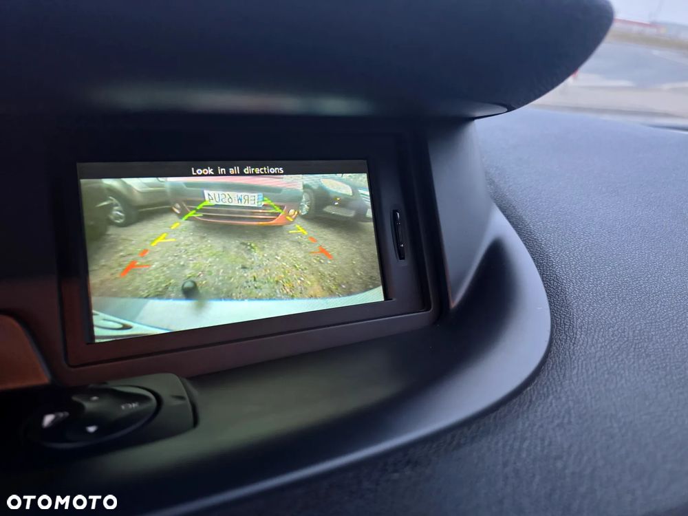 Renault Grand Scenic 2.0 16V 140 CVT Bose Edition - 8