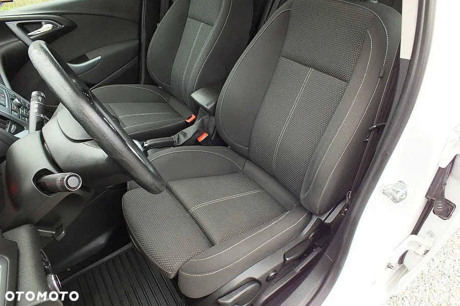 Opel Astra - 13