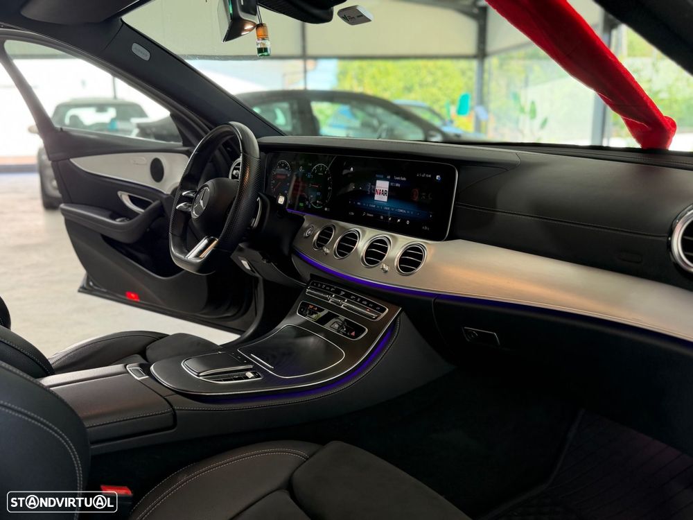 Mercedes-Benz E 300 de AMG Line - 26