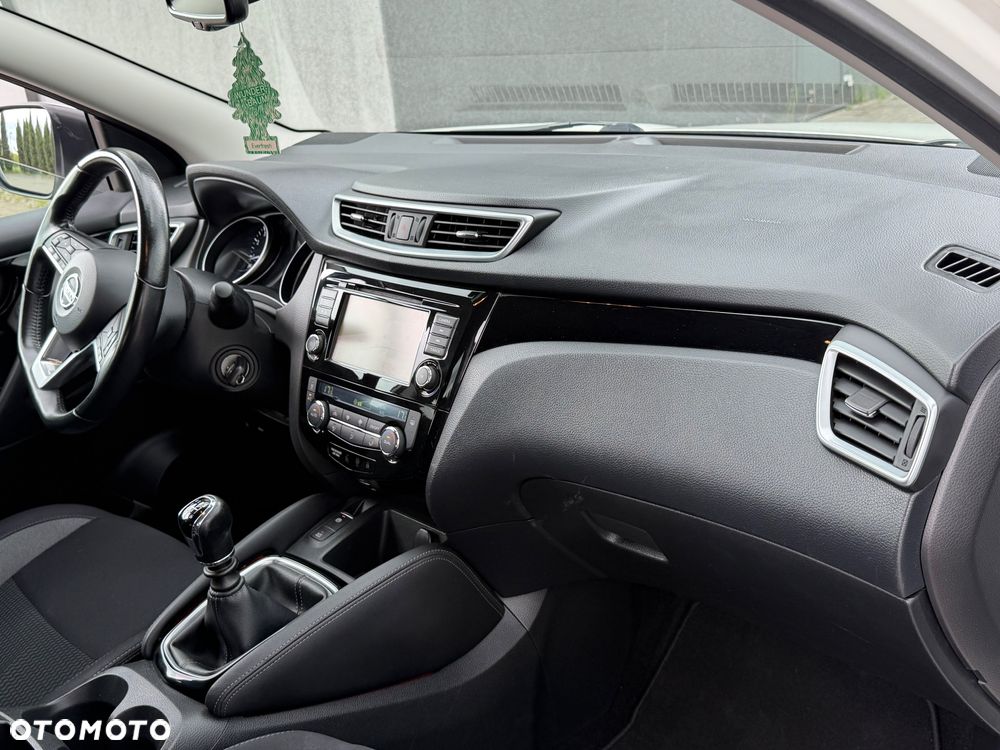 Nissan Qashqai 1.3 DIG-T N-Tec - 30