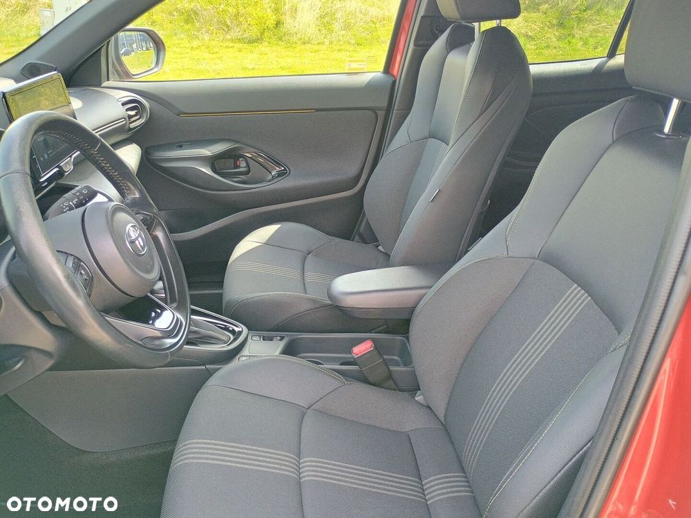 Toyota Yaris Cross - 15