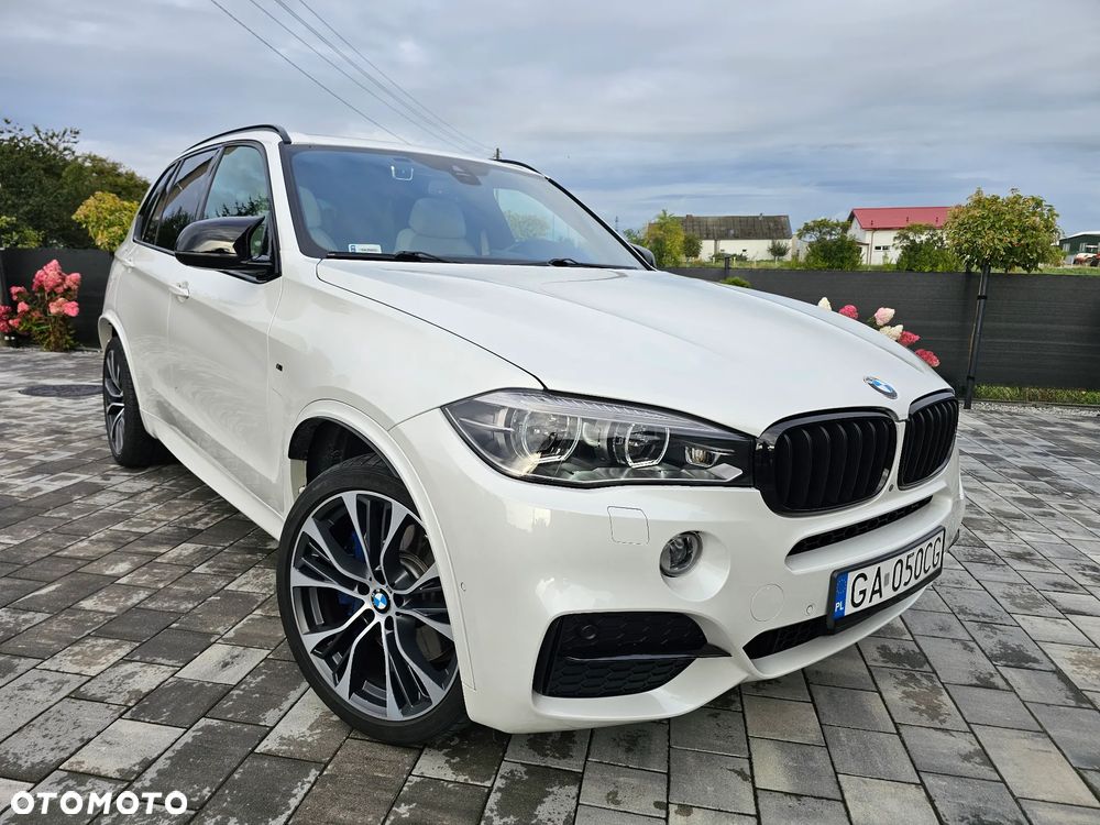 BMW X5 M M50d Sport-Aut - 22