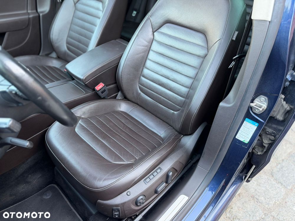 Volkswagen Passat 2.0 TDI Highline DSG - 9