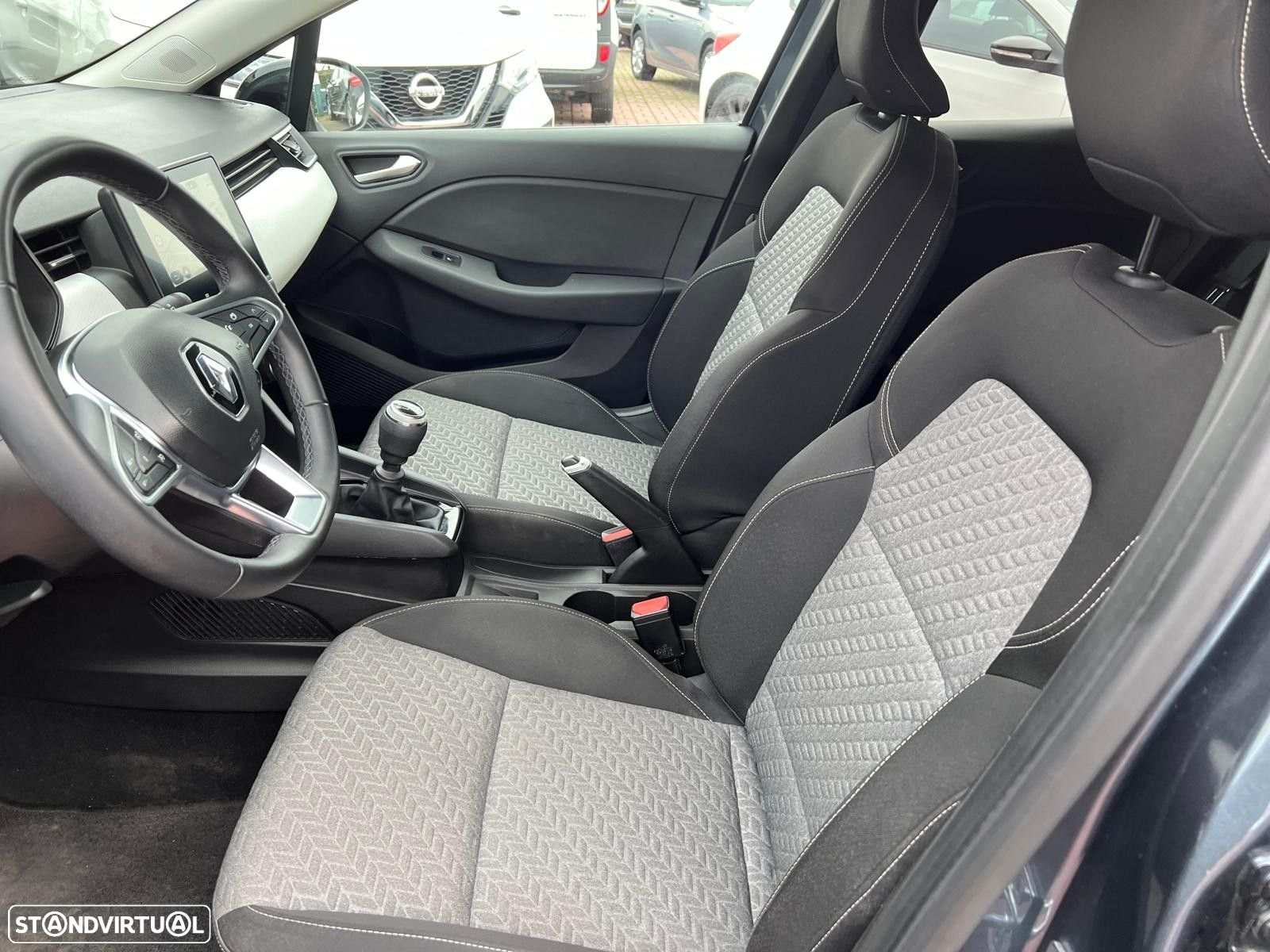 Renault Clio 1.0 TCe Zen - 32
