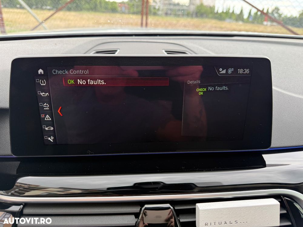 BMW Seria 5 520d Aut. Luxury Line - 14