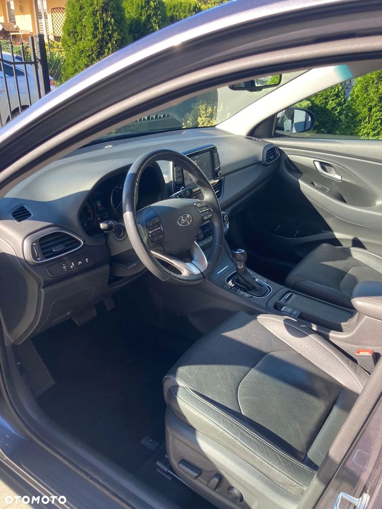 Hyundai i30 1.4 T-GDI Premiere Luxury DCT - 16