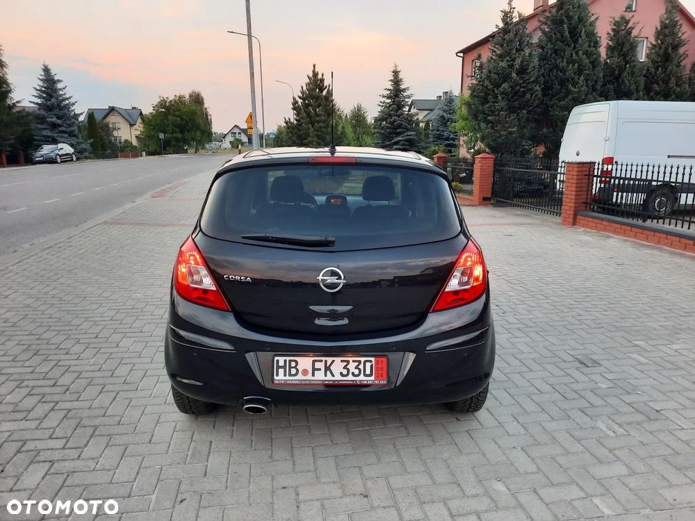 Opel Corsa 1.4 16V Energy - 12