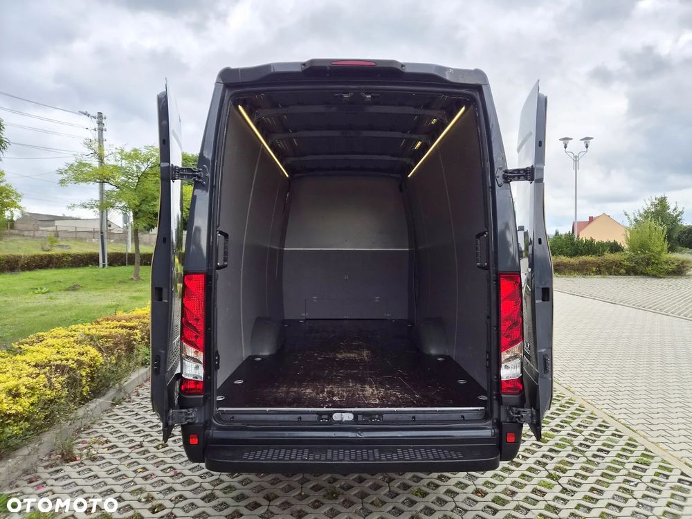 Iveco Daily - 16