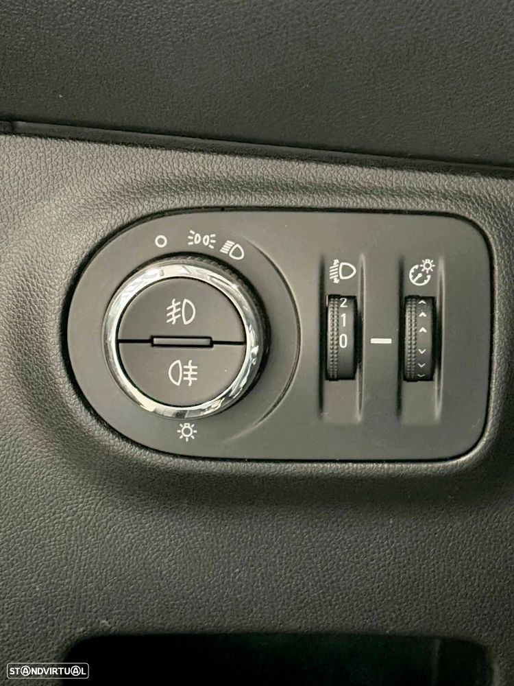 Opel Corsa 1.2 Dynamic - 10