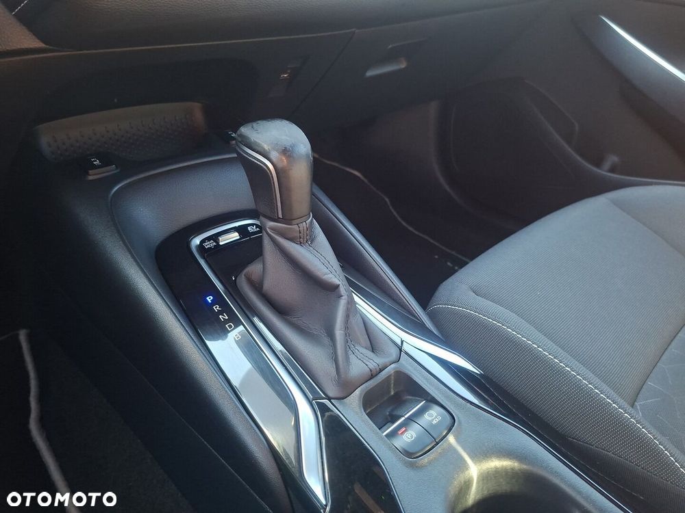 Toyota Corolla 1.8 Hybrid Comfort - 27