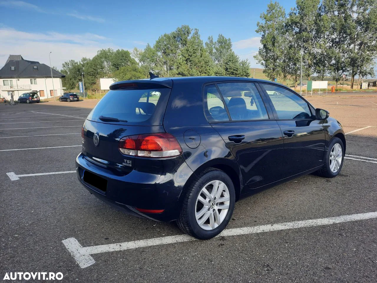 Volkswagen Golf 1.2 TSI Highline BlueMotion Technology - 2