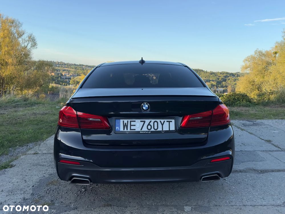 BMW Seria 5 518d M Sport - 9