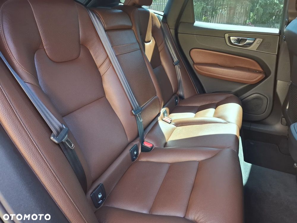 Volvo XC 60 D4 Geartronic Inscription - 19