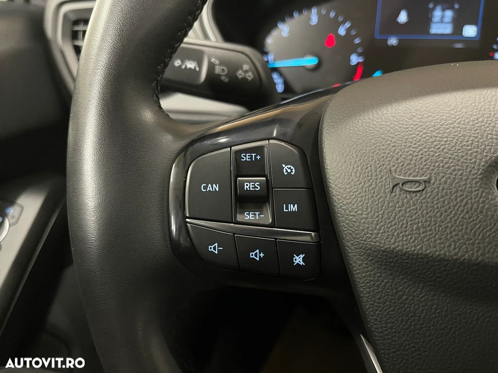 Ford Focus 1.5 EcoBlue Connected - 18