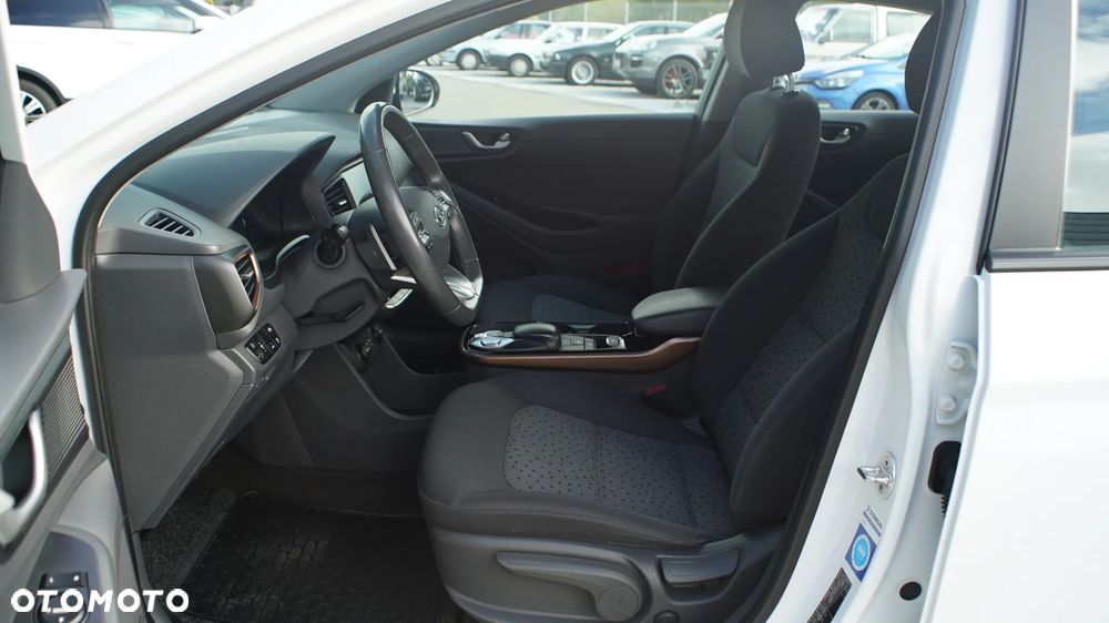 Hyundai IONIQ Style - 8