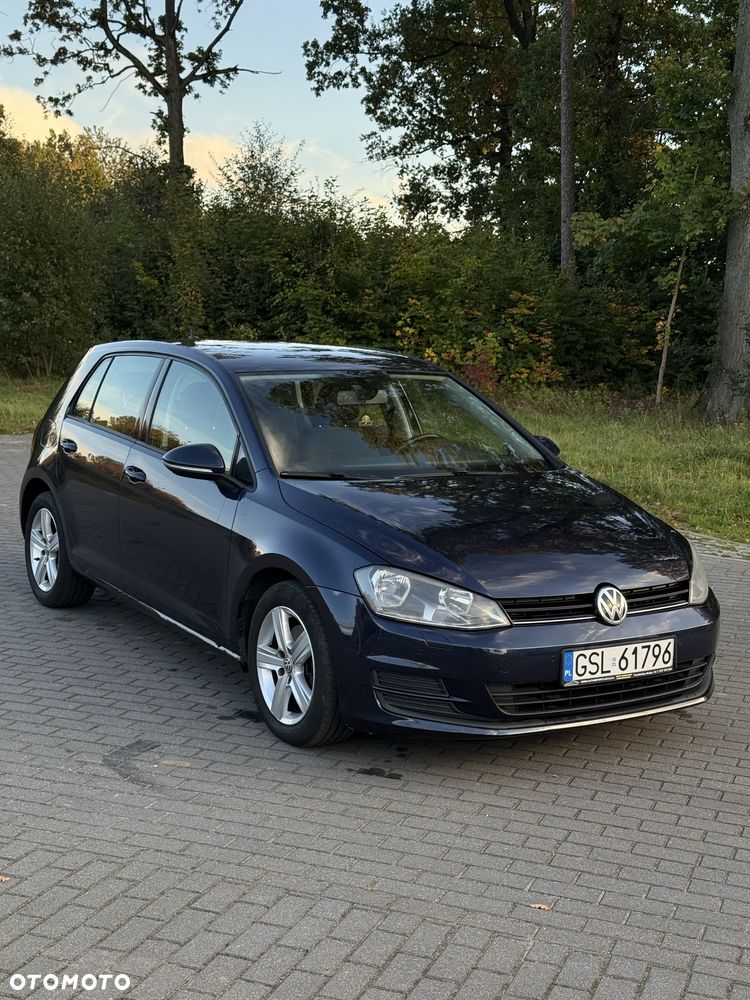 Volkswagen Golf - 2