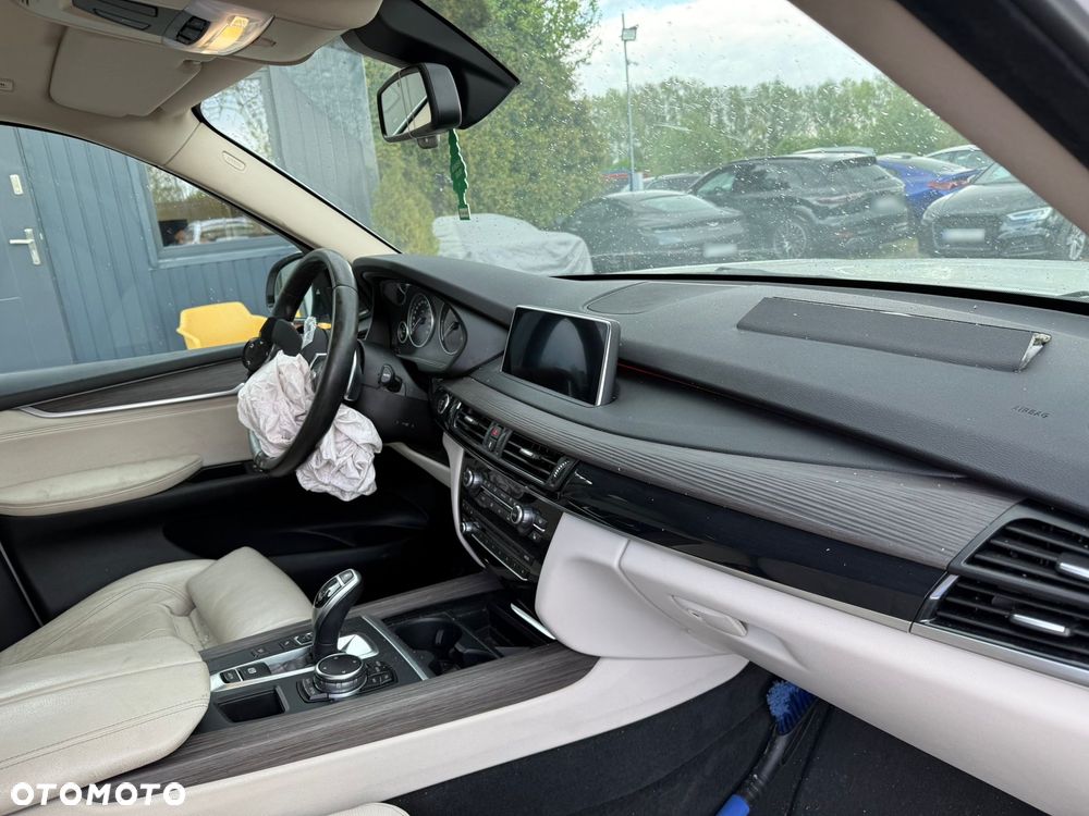 BMW X5 xDrive25d - 16