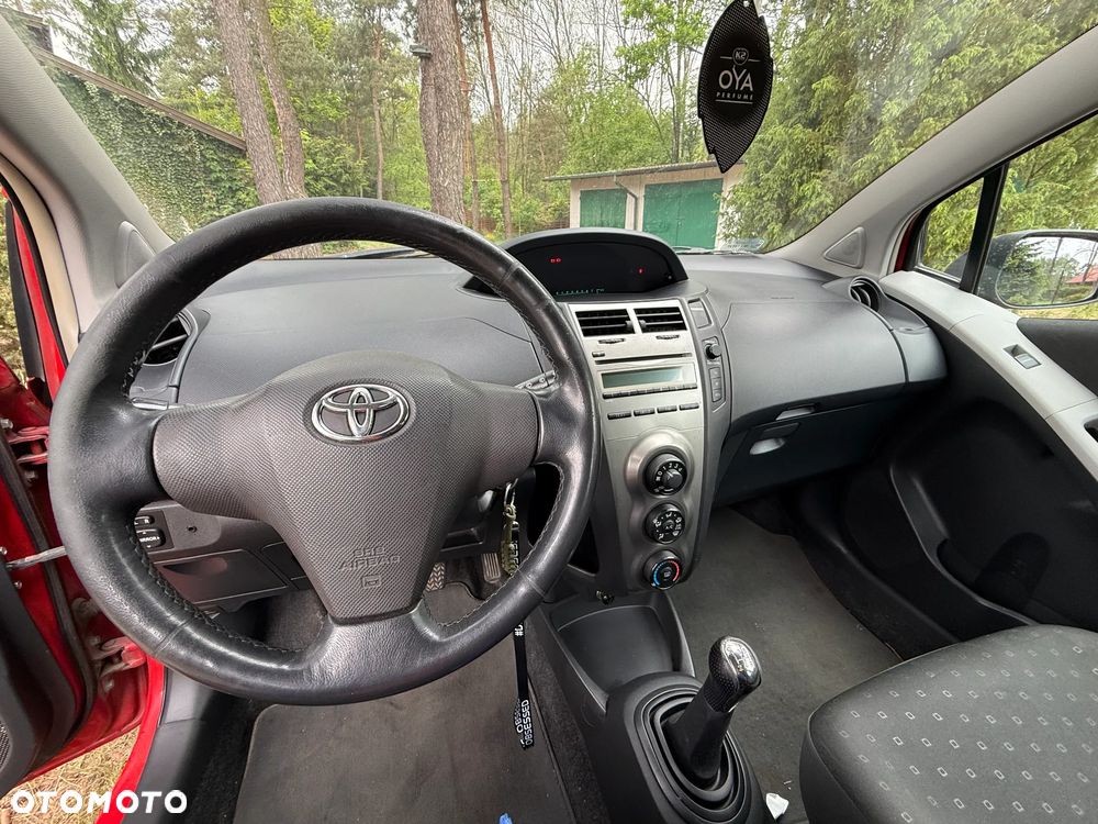 Toyota Yaris 1.0 Luna A/C - 20
