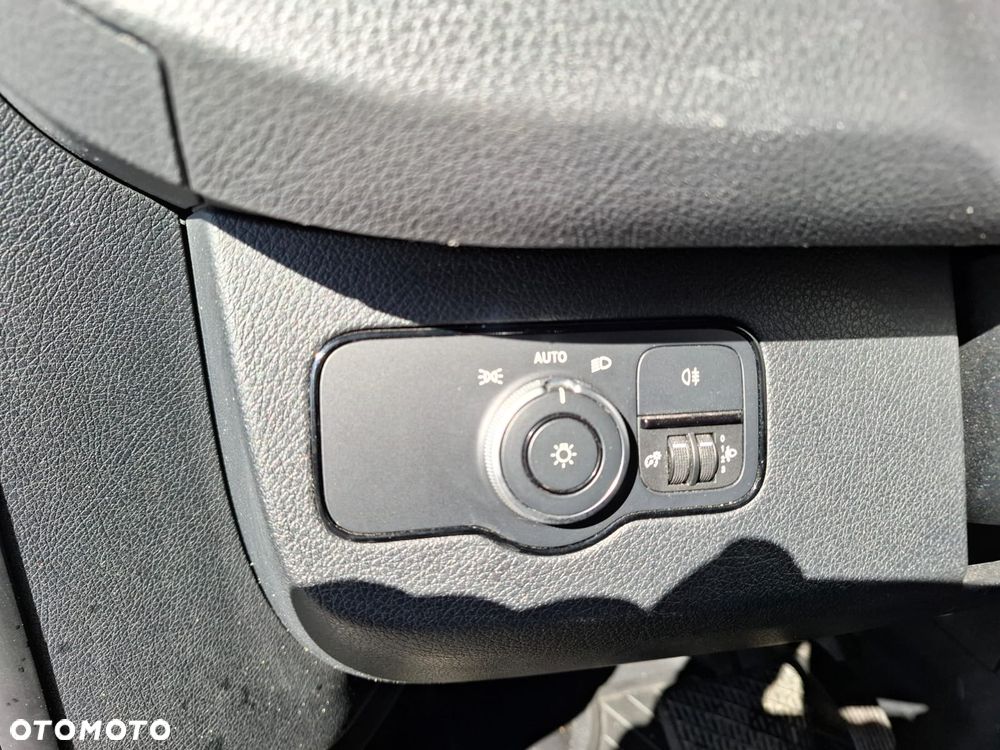 Mercedes-Benz SPRINTER L4H2 - 11