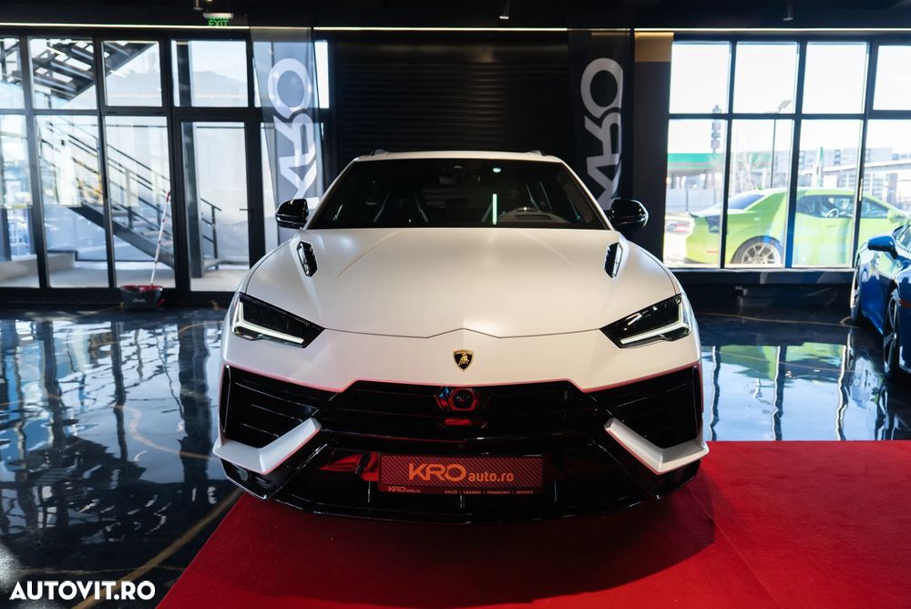 Lamborghini URUS - 24