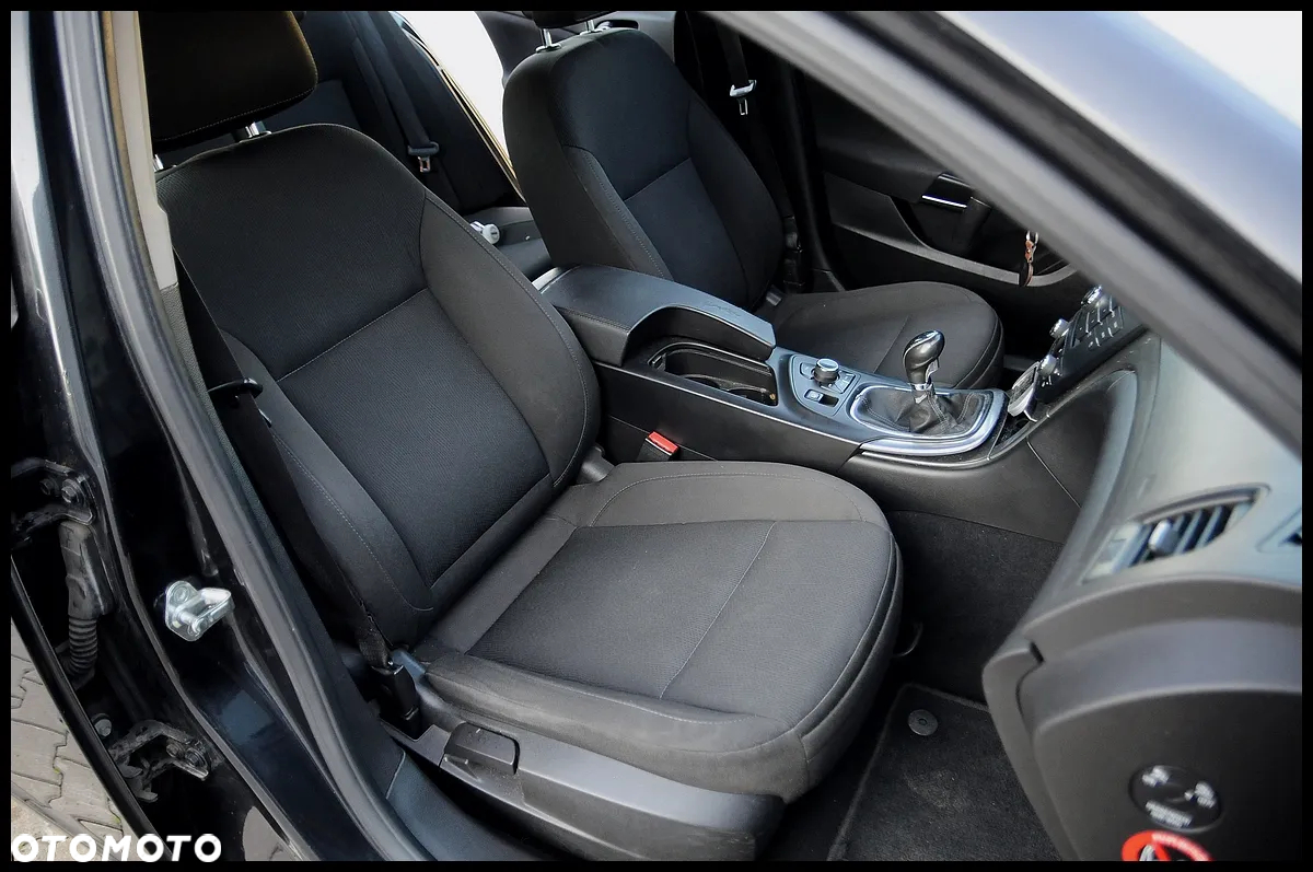 Opel Insignia - 26