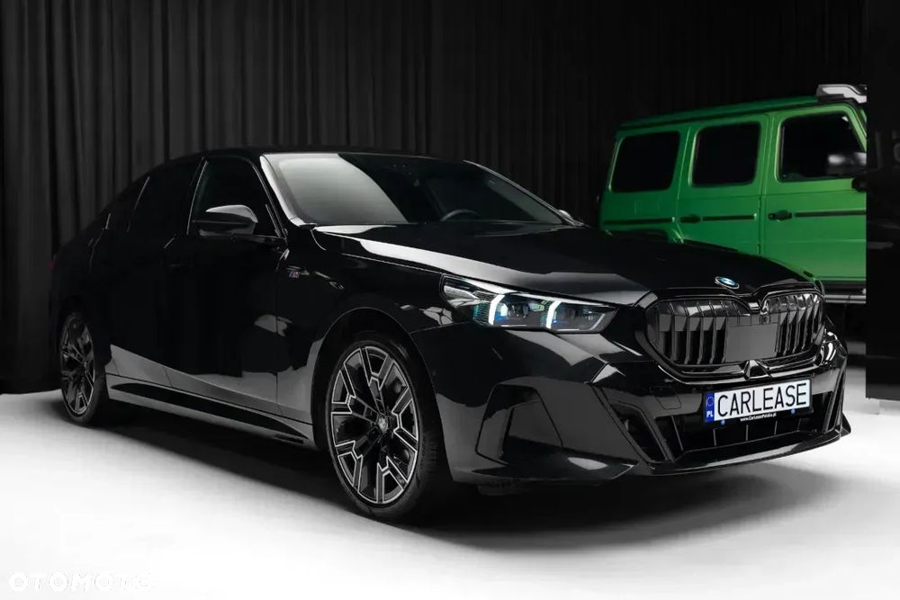 BMW Seria 5 520i mHEV - 4