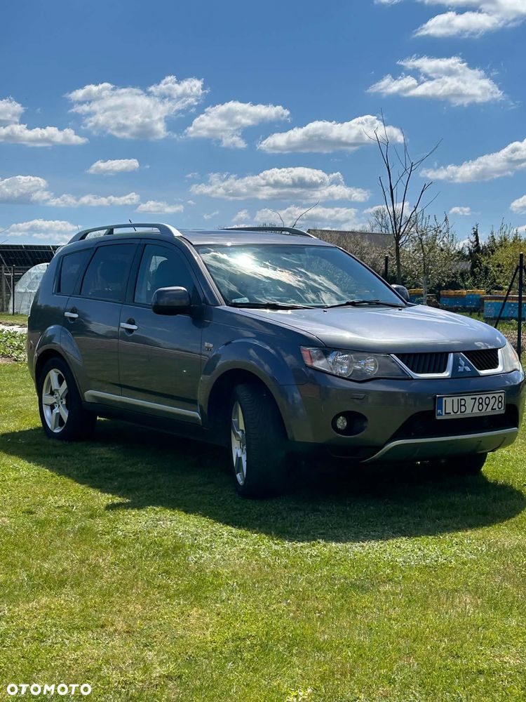 Mitsubishi Outlander 2.0 DI-D 4WD Instyle - 1