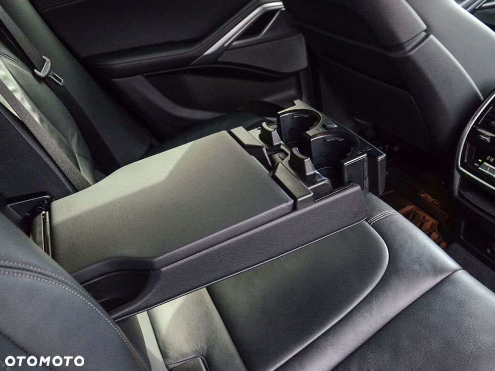 BMW X6 - 32