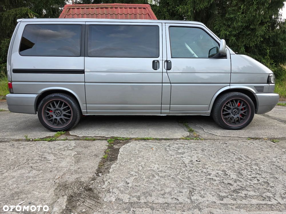 Volkswagen Caravelle 2000 photo 5