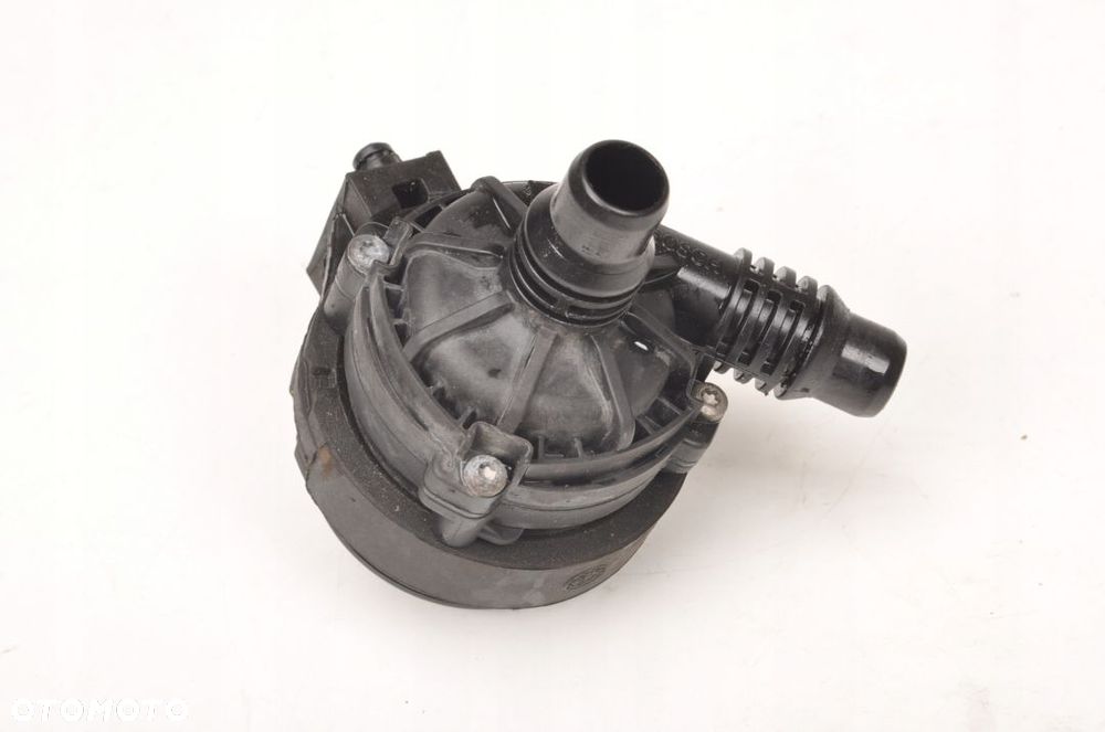 BMW 3 G20 330e 2.0 POMPA WODY 8671654 19R - 2