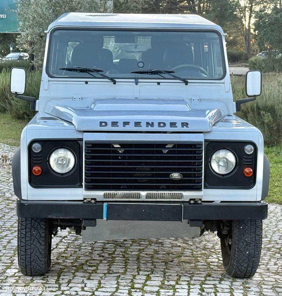 Land Rover Defender 110 DPF E - 23