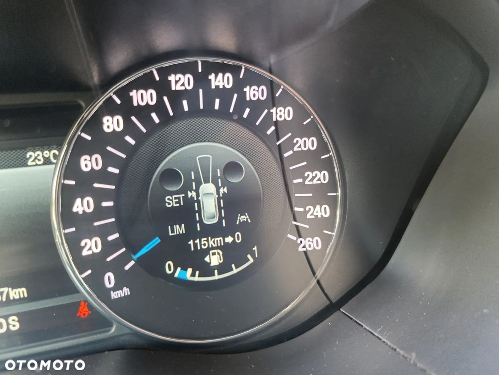 Ford Mondeo 2.0 EcoBlue Titanium - 24