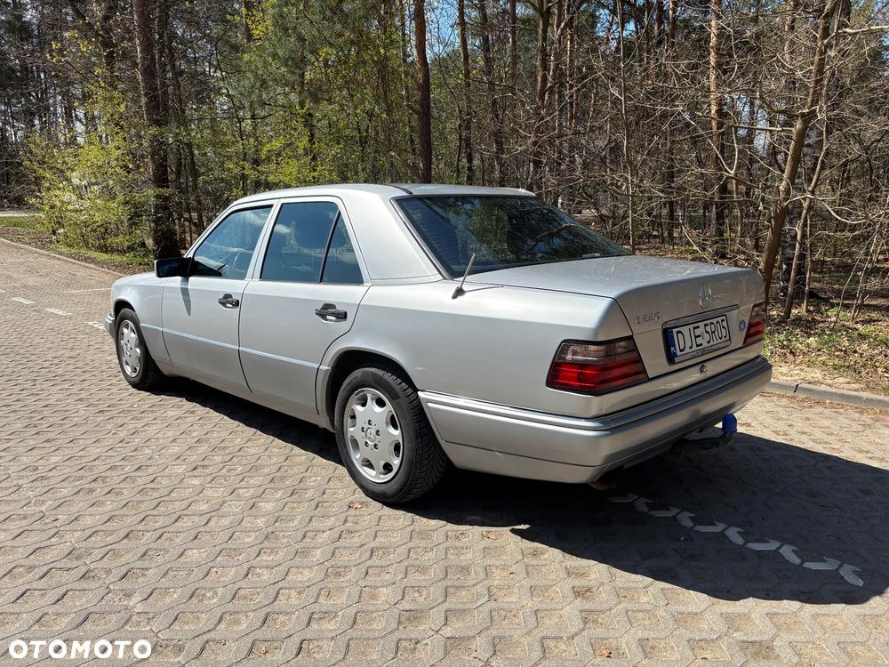 Mercedes-Benz Klasa E - 10