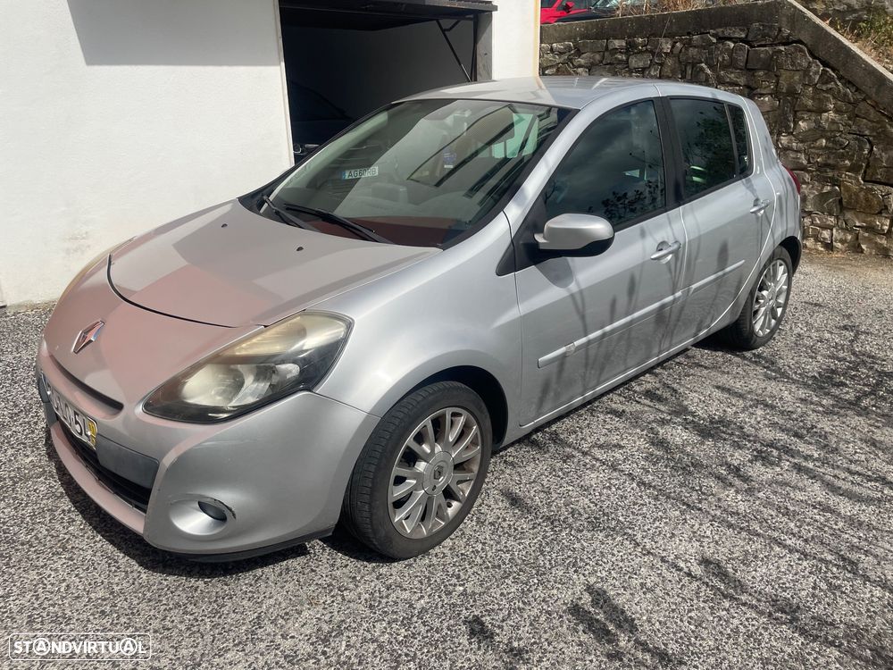 Renault Clio 1.2 16V Confort 130g - 6