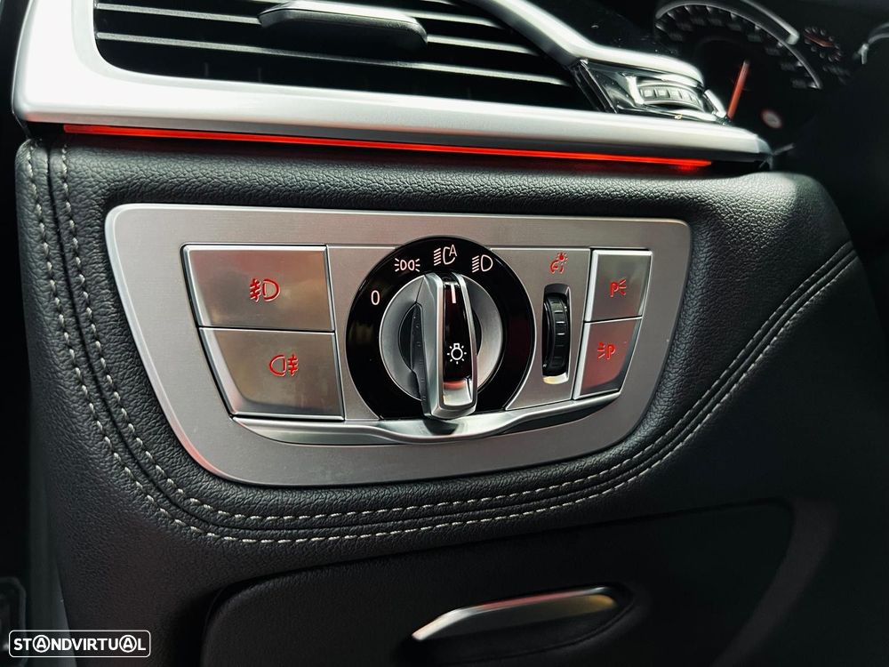 BMW 740 d xDrive Pack M - 29
