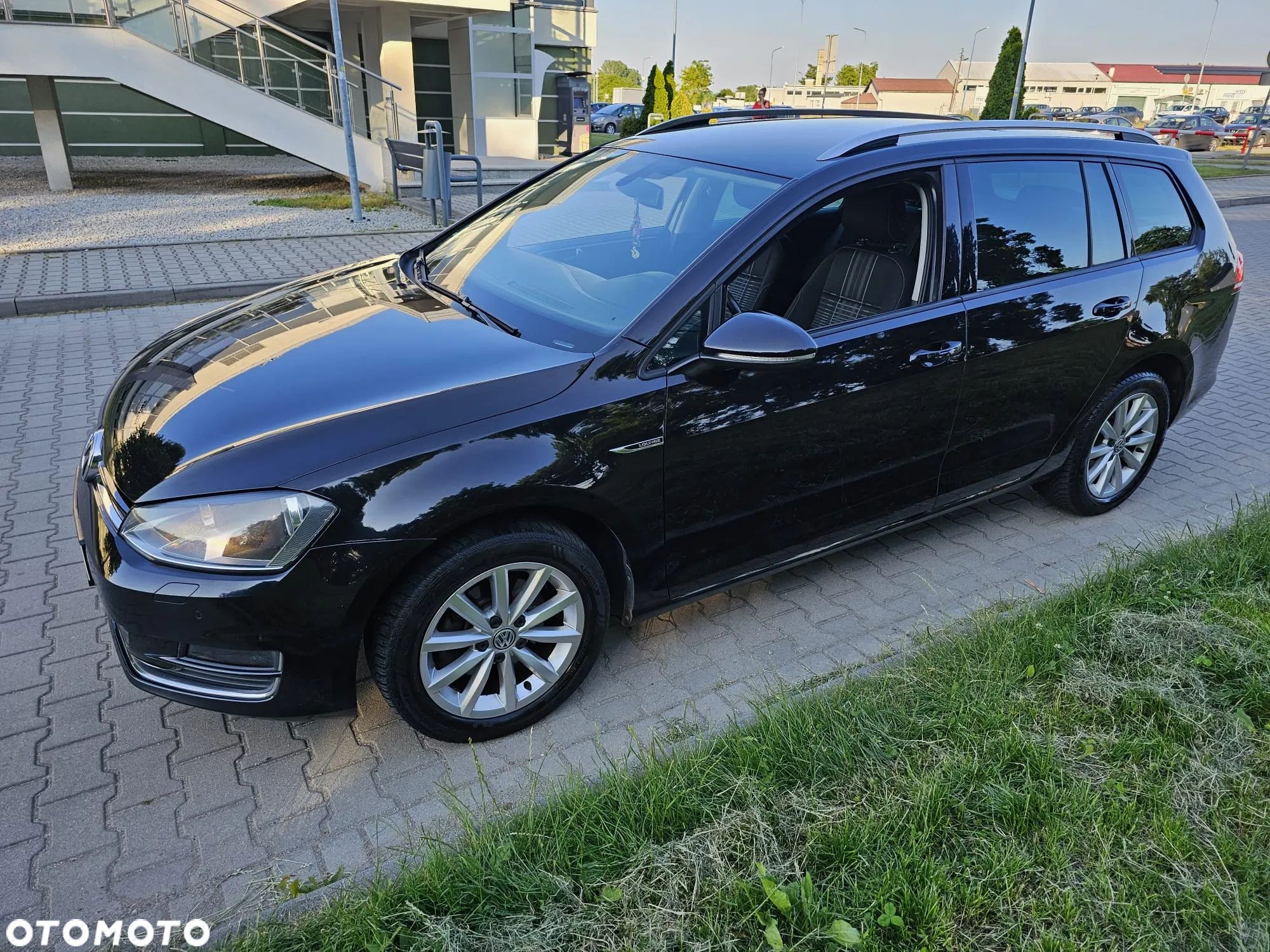 Volkswagen Golf 1.6 TDI 4Motion BlueMotion Technology Lounge - 10