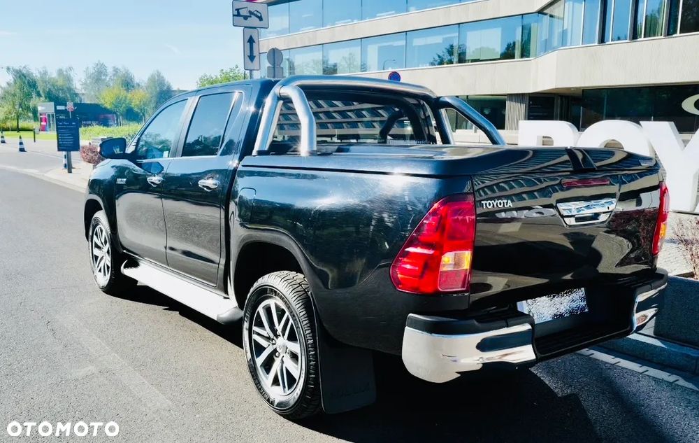 Toyota pick up - 4