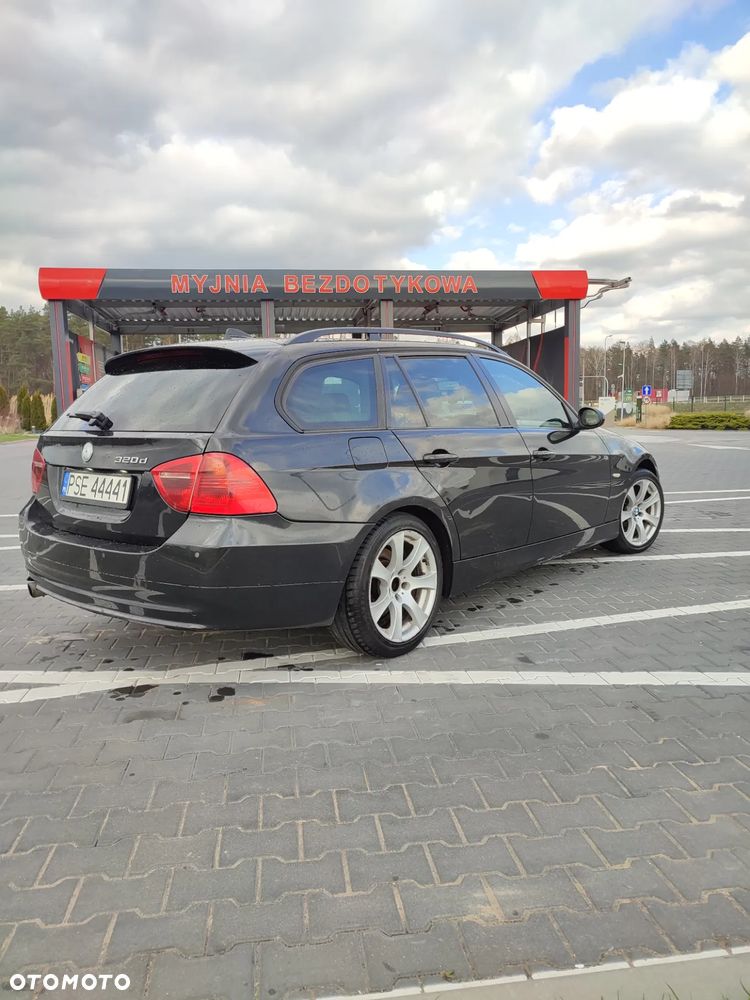 BMW Seria 3 320d - 12