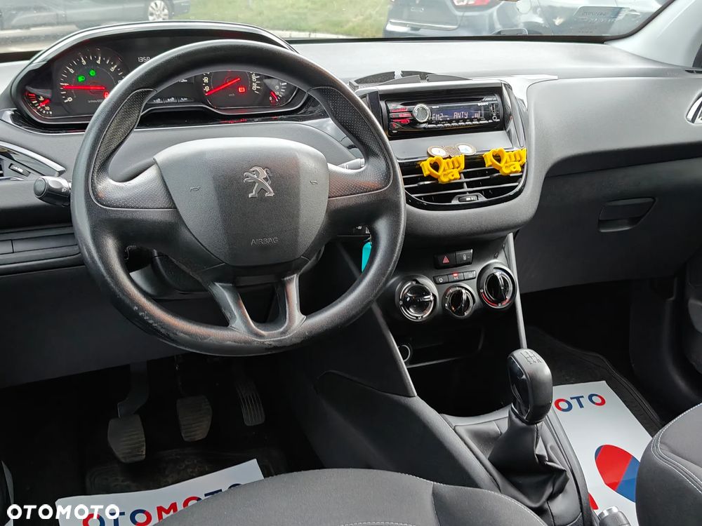 Peugeot 208 1.2 PureTech Style - 6