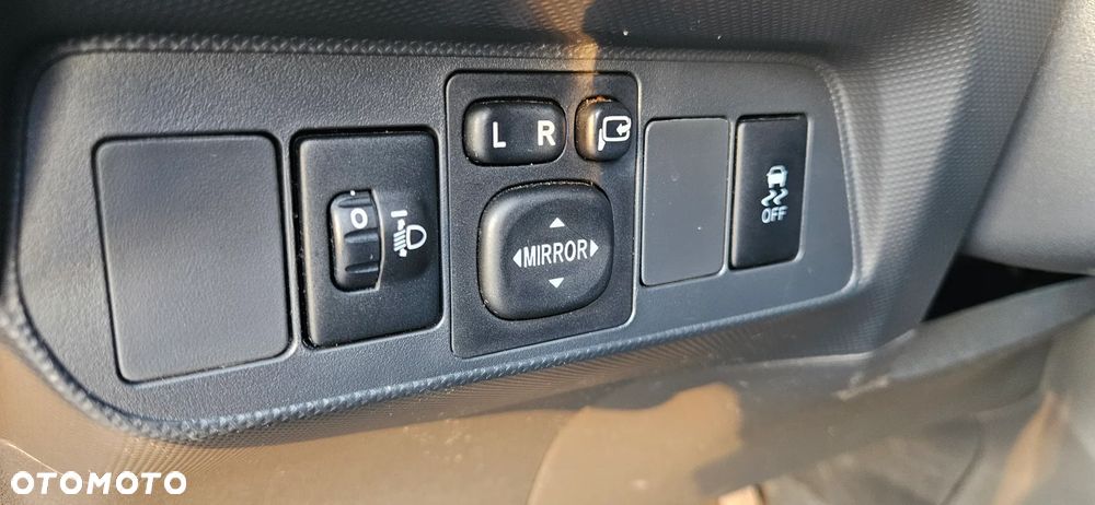 Toyota Auris 1.6 Valvematic Executive - 20