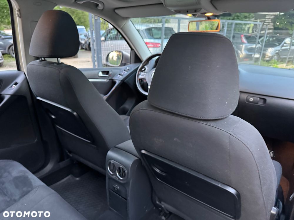 Volkswagen Tiguan 2.0 TDI 4Mot Track&Field DSG - 29